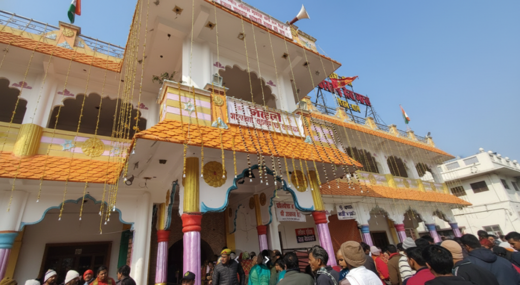 Jakhai Maharaj Temple – History, Aarti Time, Location 3 Jakhai Maharaj Mandir Darshan